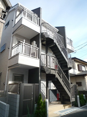 Other. 5m to Entrance (Other)