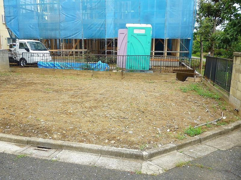 Local photos, including front road. Local (August 26, 2013) Shooting