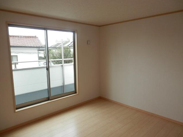 Non-living room. Indoor (10 May 2013) Shooting