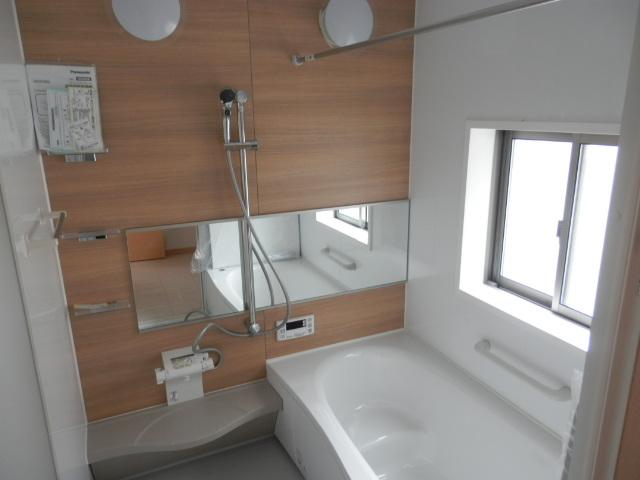 Bathroom. Indoor (10 May 2013) Shooting