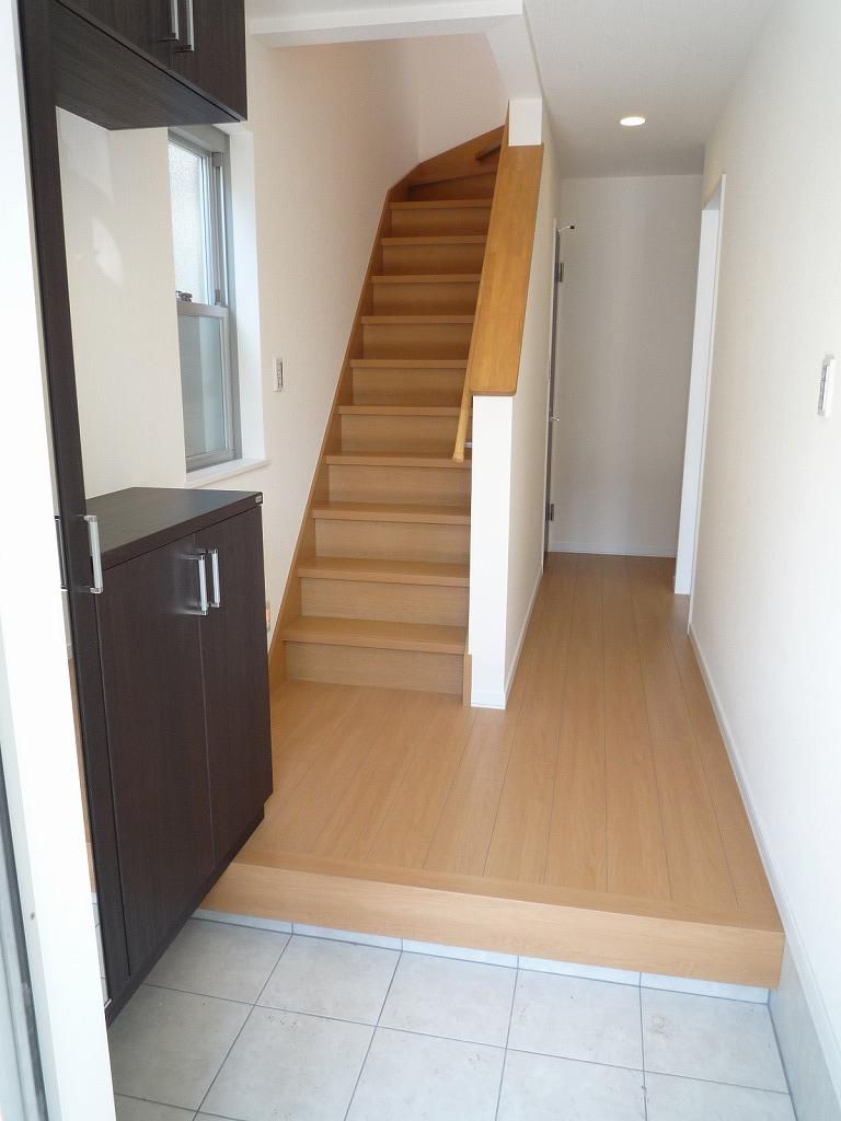 Entrance. Open-minded entrance hall (A Building)