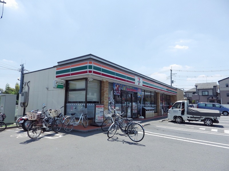 Convenience store. 301m to Seven-Eleven (convenience store)