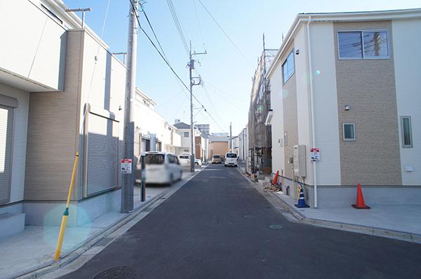 Local photos, including front road. Local (11 May 2013) Shooting