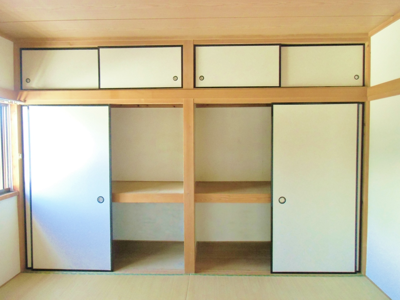 Receipt. Depth is a there there is a storage capacity storage