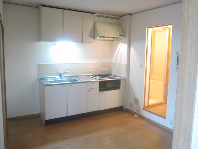 Kitchen. Longing of 3-burner stove system Kitchen