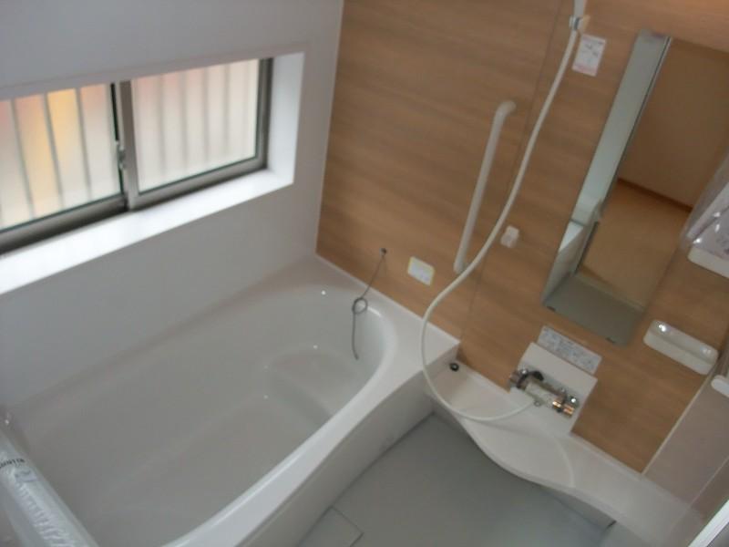 Bathroom. Local (10 May 2013) Shooting