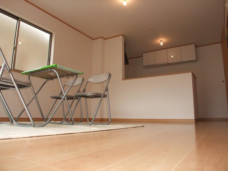 Living. Local (10 May 2013) Shooting