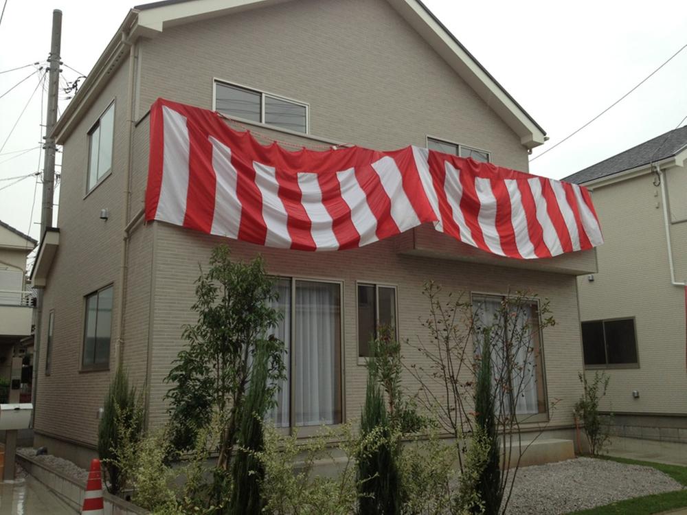 Local appearance photo. Local (10 May 2013) Shooting