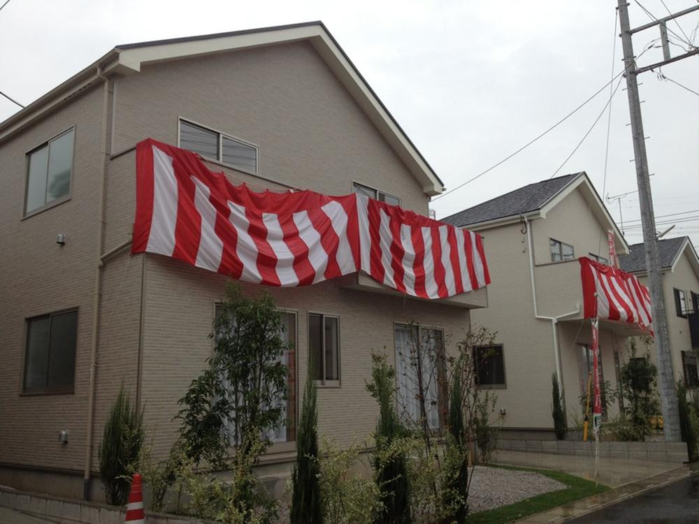 Local appearance photo. Local (10 May 2013) Shooting