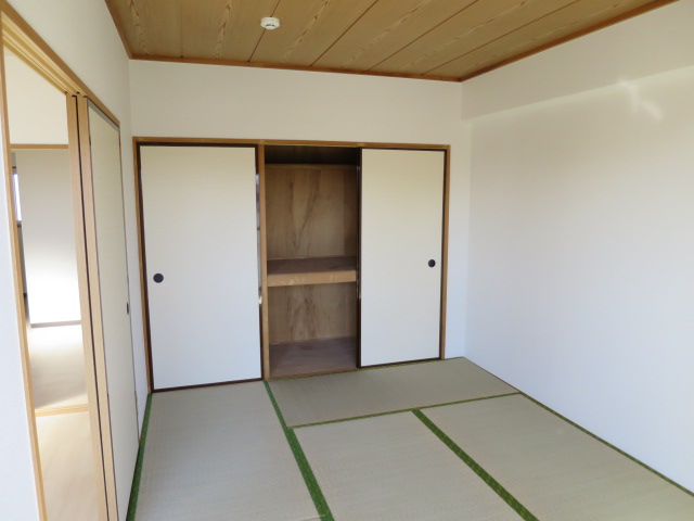 Receipt. OK is also air-conditioned one if this floor plan