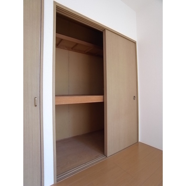 Receipt. Western-style 6 quires storage