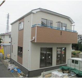 Local appearance photo. Local (10 May 2013) Shooting