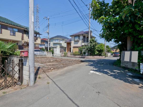 Local photos, including front road. 2013 / 07 / 18 shooting