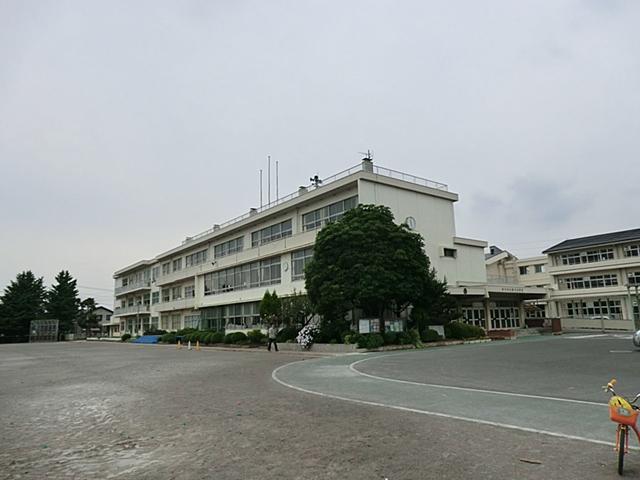 Primary school. 500m to Okegawa Municipal Okegawa Elementary School