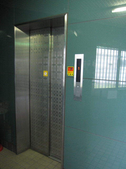 Other common areas. Auto-lock equipped!