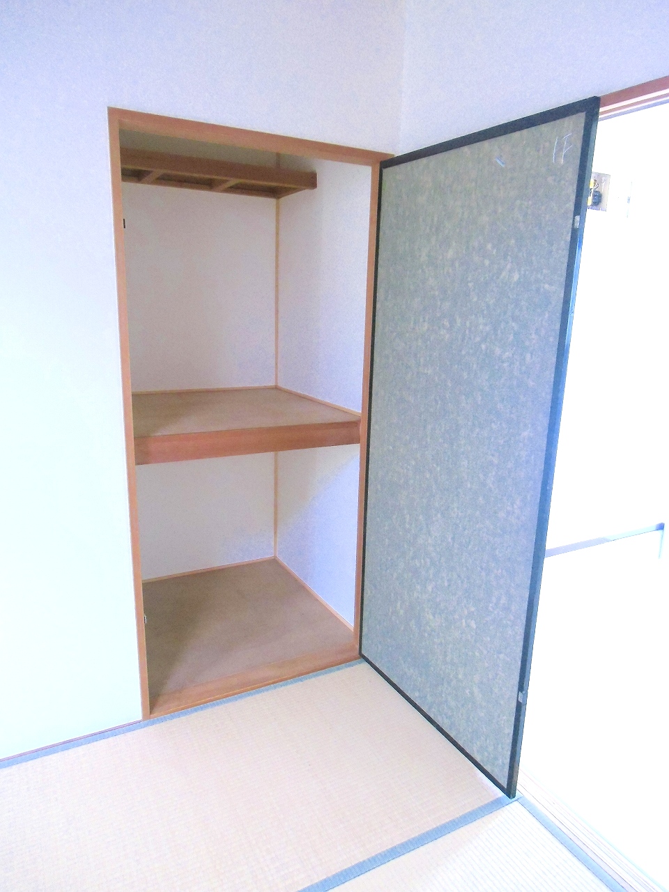 Receipt. It housed the 2.