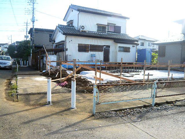 Local appearance photo. 10 / 7 Shooting The location of the northeast corner lot