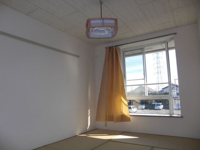 Living and room. It is settle tatami rooms