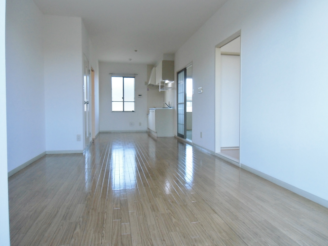 Living and room. Day good of living