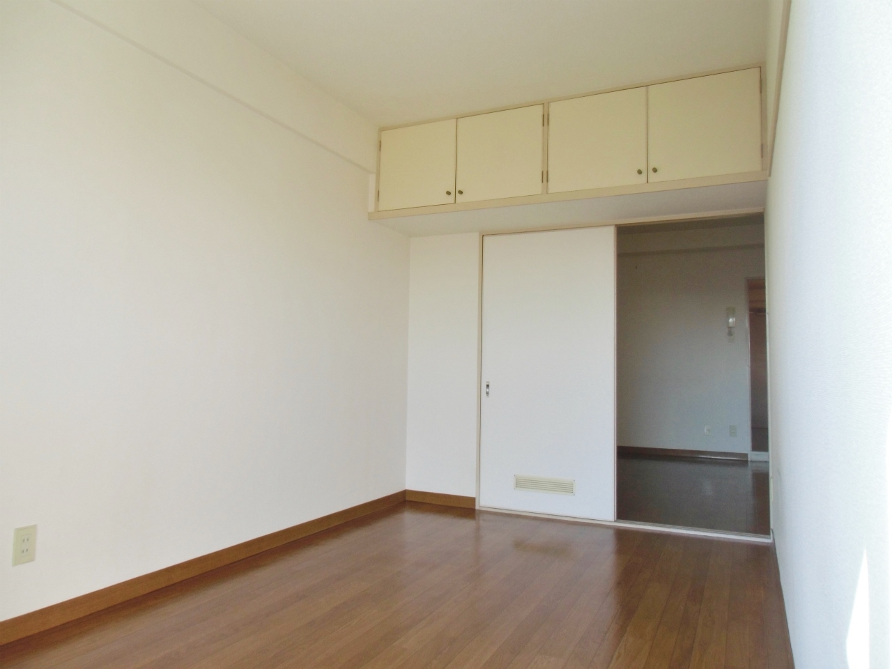 Other room space. Per day is a good Western-style