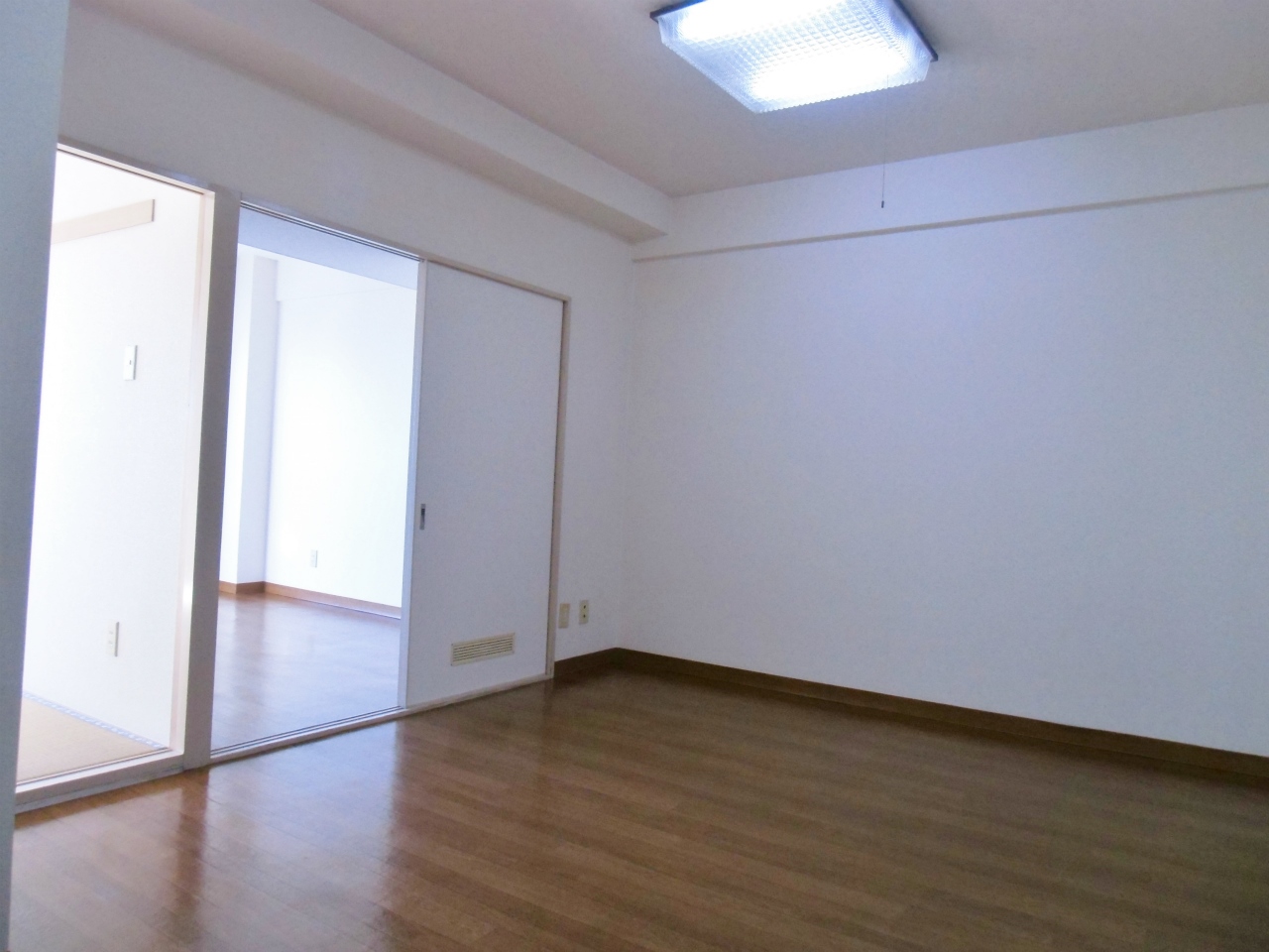 Living and room. Spacious living