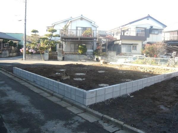 Local photos, including front road