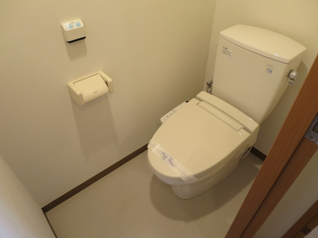 Toilet