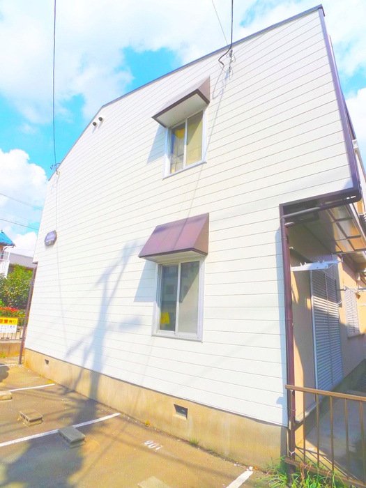 Building appearance. All rooms Corner Room