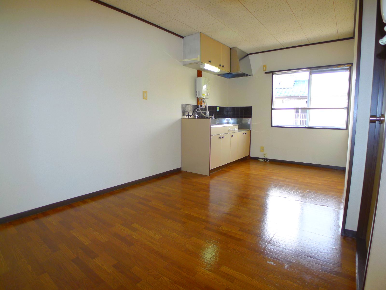 Living and room. DK7 Pledge