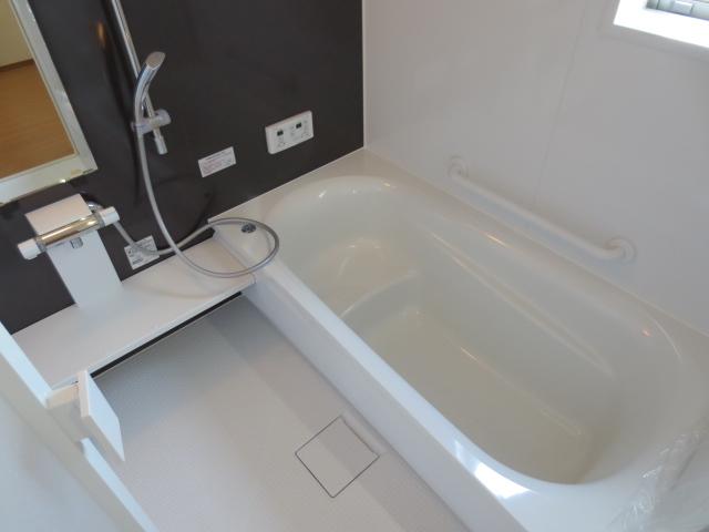 Bathroom. 1 Building