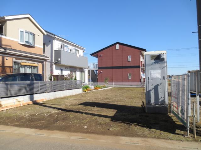 Local appearance photo. Local (11 May 2013) Shooting