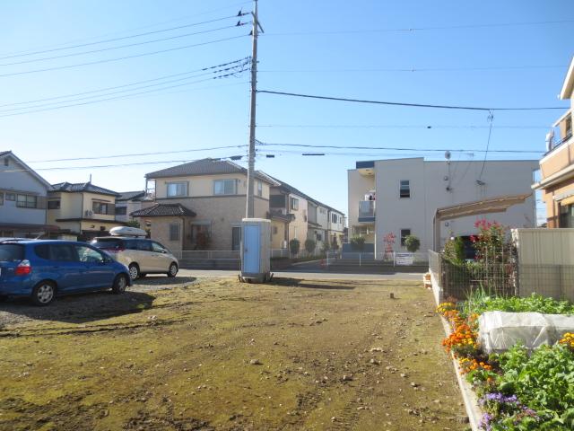 Local appearance photo. Local (11 May 2013) Shooting