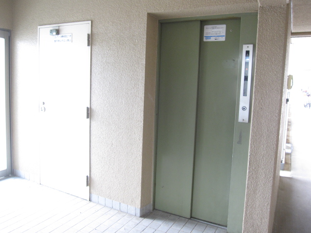 Other common areas. Elevator