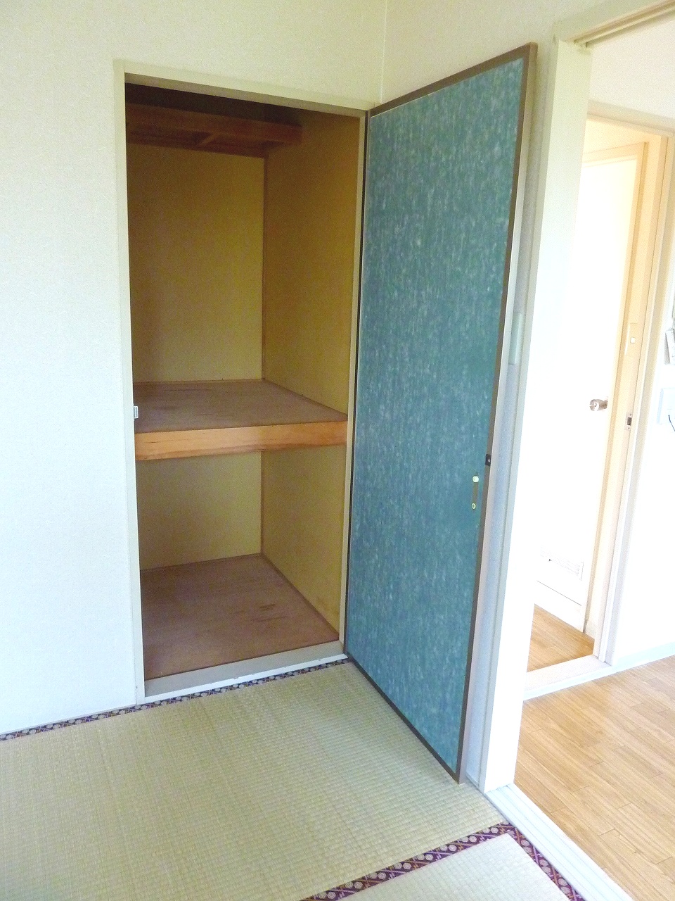 Receipt. It housed the 2.