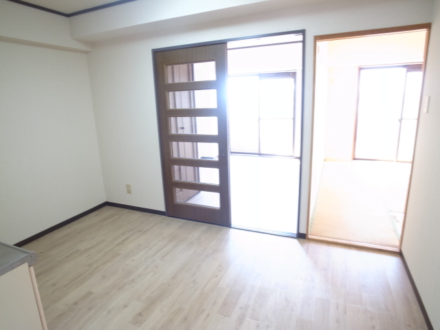 Living and room. Dining kitchen floor ・ Re-covering wallpaper.