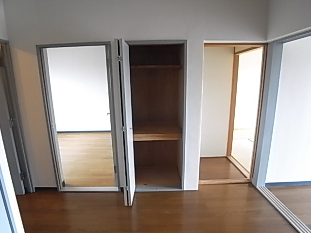 Living and room. Plenty of storage.