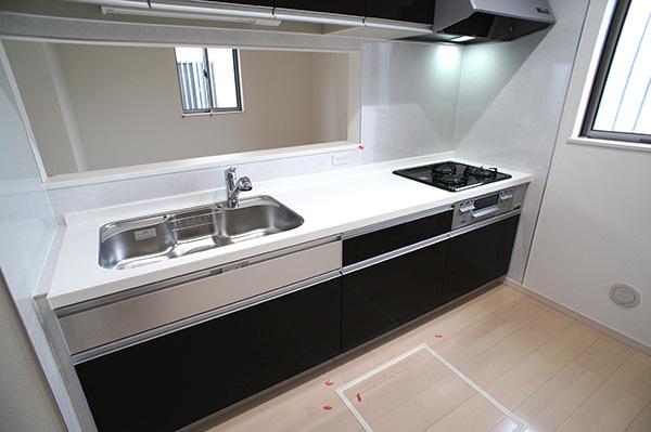 Kitchen. Produce a warm time face-to-face kitchen of your family Indoor (10 May 2013) Shooting Building 3