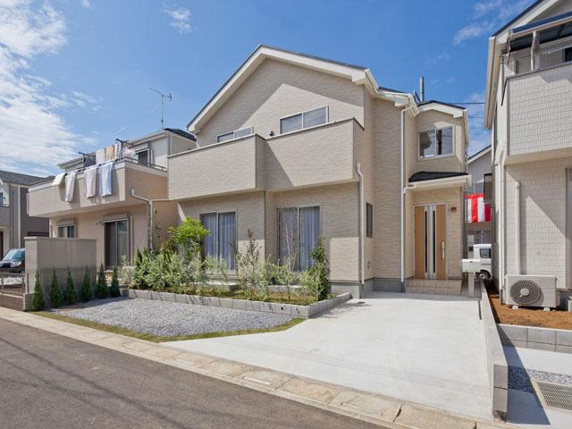 Local appearance photo. «E ・ F Building south road! »« Two all Building car space! »« Complete settled the same day is delivery possible site! »E Building face-to-face kitchen 16 Pledge! F Building face-to-face kitchen 15 Pledge! 