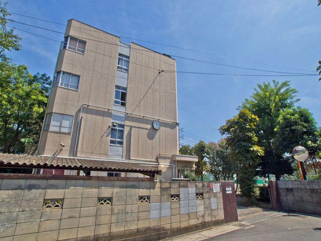 Junior high school. Okegawa 280m until junior high school