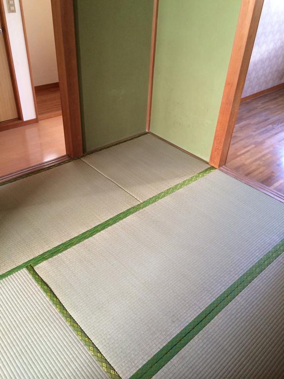 Living and room. Is a Japanese-style room.