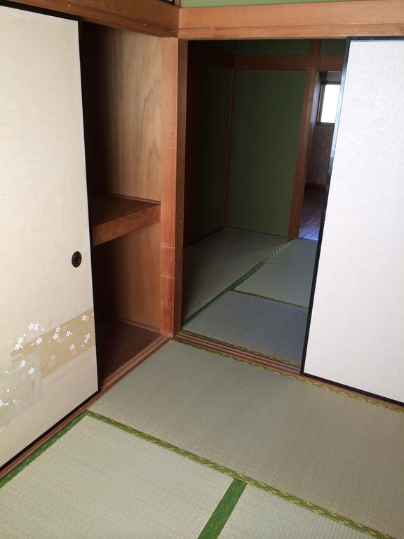 Living and room. Is a Japanese-style room.