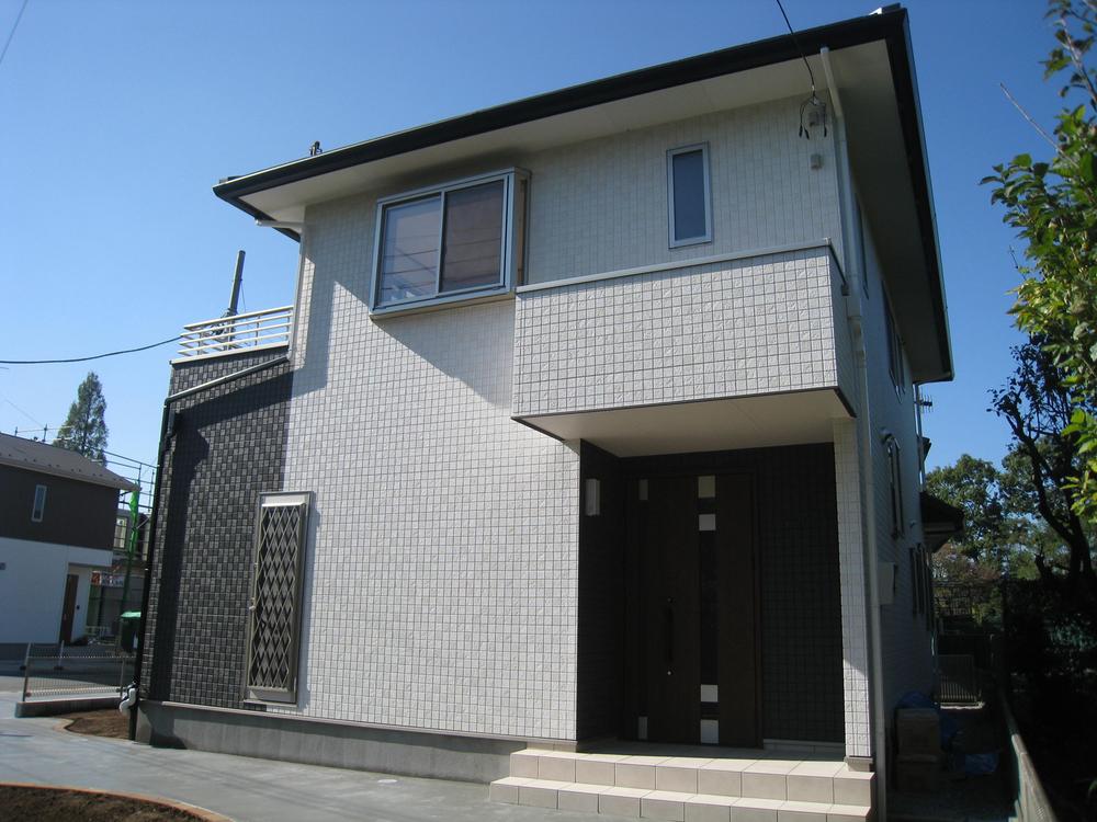 Local appearance photo. Local (11 May 2013) Shooting