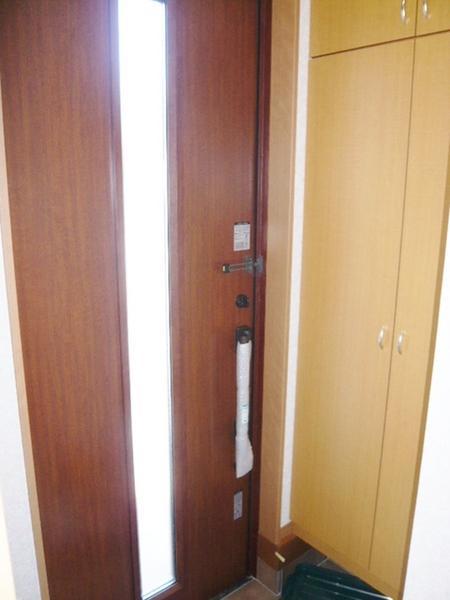 Entrance. Local (11 May 2013) Shooting