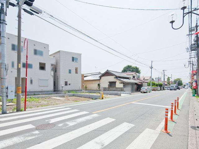 Local photos, including front road