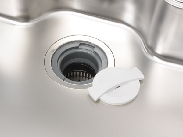 Kitchen.  [Garbage disposer] The garbage, This is a system that can be quickly crushed processing in the kitchen. Garbage that has been crushed by the disposer of each dwelling unit from then purified in wastewater treatment equipment dedicated, Since the drainage, It can also reduce the load on the environment.  ※ There is also a thing that can not be part of the process.