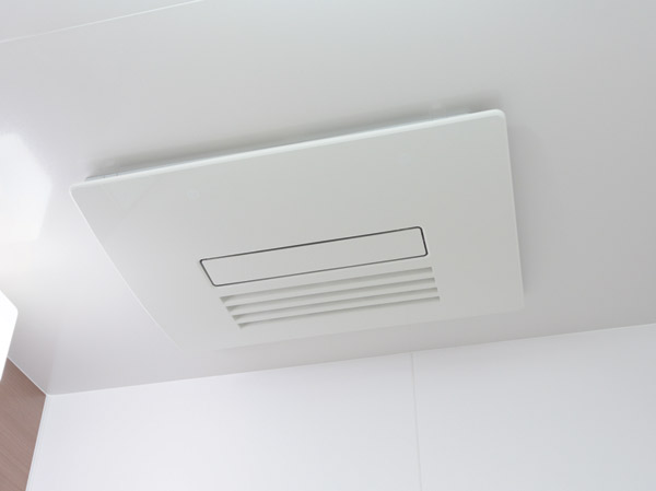 Bathing-wash room.  [TES-type bathroom heater dryer] TES-type bathroom heater dryer of Tokyo gas is ventilation in the bathroom, It reduces the occurrence of mold. It is also convenient to dry out the laundry on a rainy day in the further drying function.