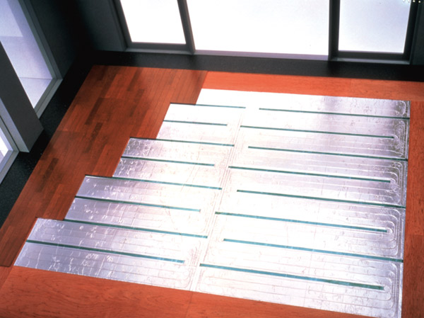 Other.  [TES hot water floor heating] living ・ The dining, Adopt the TES hot water floor heating of Tokyo Gas. Warm comfortable room from the ground by using a hot water, It is a heating system to achieve a "Zukansokunetsu" which is said to be ideal. (Same specifications)