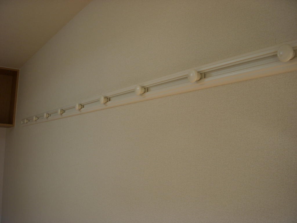 Receipt. Hanger hook