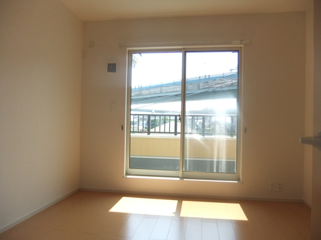 Other room space. The third floor of the main bedroom