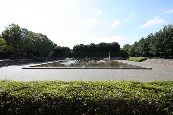 park. 1410m Kitaurawa park to the park